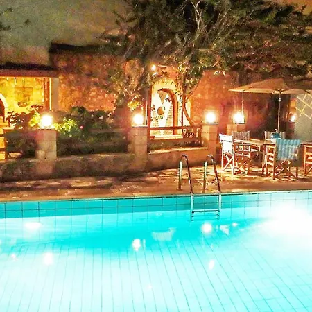 Roussospiti House With Swimming Pool Aparthotel Roussospition